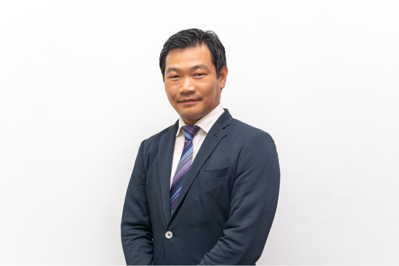プロフィール